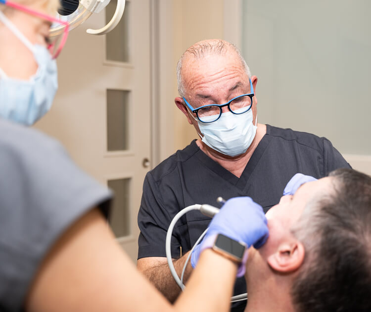COI Clinica Dental Granollers - Implantes Dentales