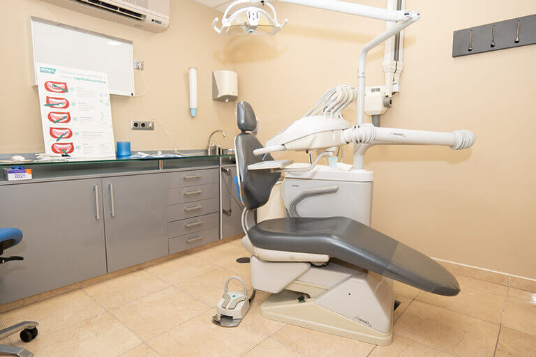 Despachos Medicos - Box 15 - COI Clinica Dental Granollers