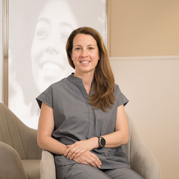 Dra. Berta Monfort - Periodoncia - COI Clinica Dental Granollers