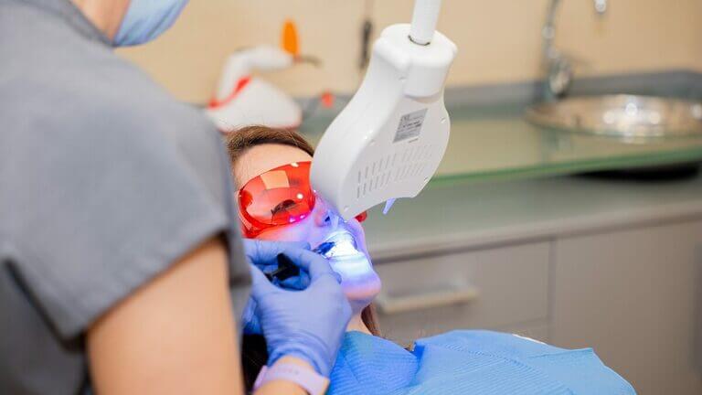 Dientes amarillos