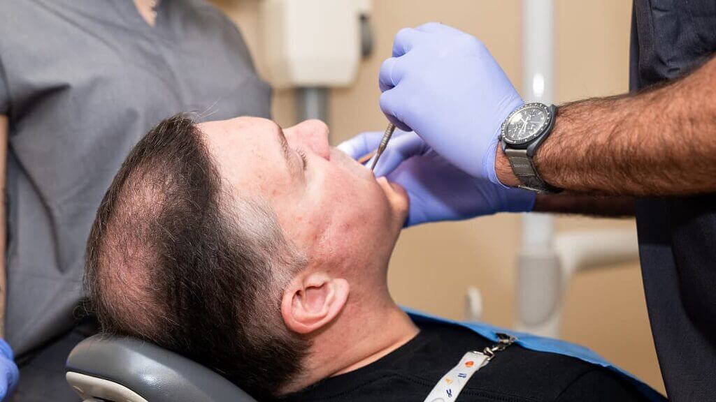 Tratamientos dentales en clínica dental