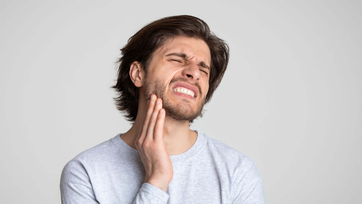 Causas del dolor de mandíbula en un solo lado