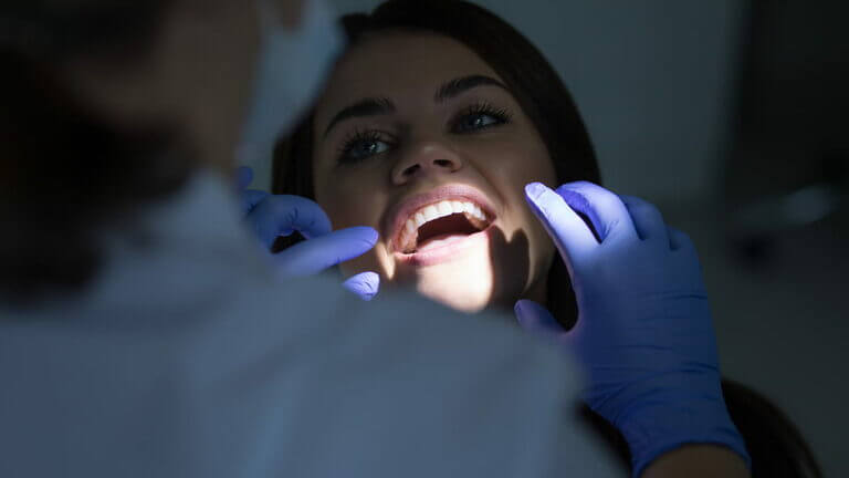 Alargamiento coronario dental