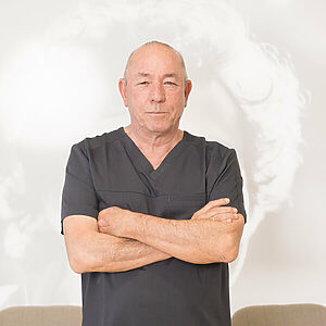 Dr. Gabriel Cami Fernandez - COI Clinica Dental Granollers